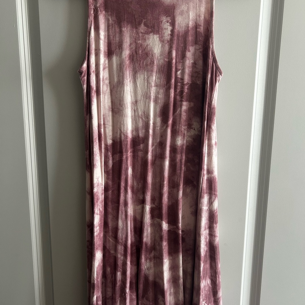 Old Navy Red and White Sleeveless Sheath Maxi Dress